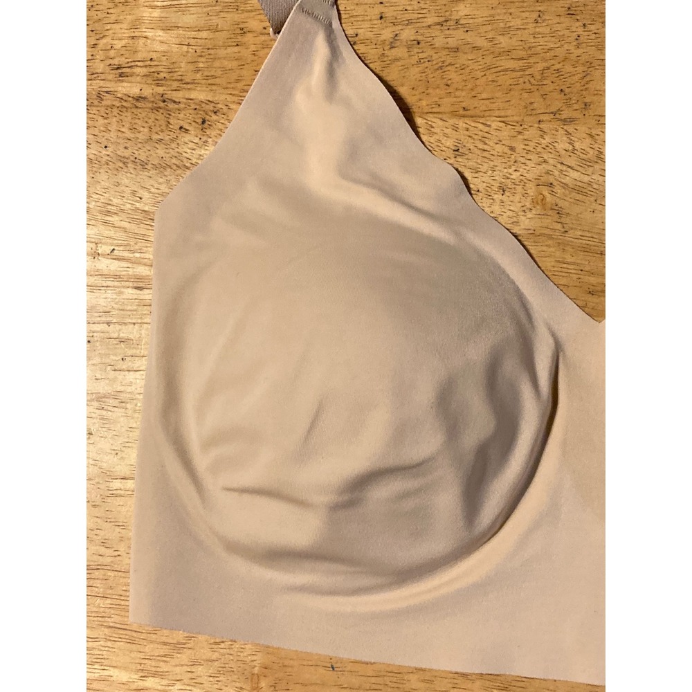 Calvin Klein Invisibles Wireless Bralette Beige QF6753 Size M NWT - Picture 4 of 7